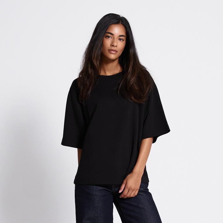 Soft lounge tee "Alyna" Black